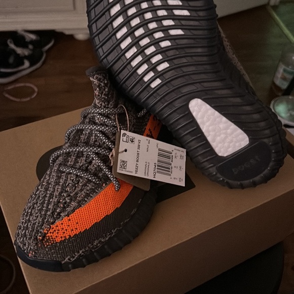 Yeezy Boost 350 Vs - Picture 2 of 3